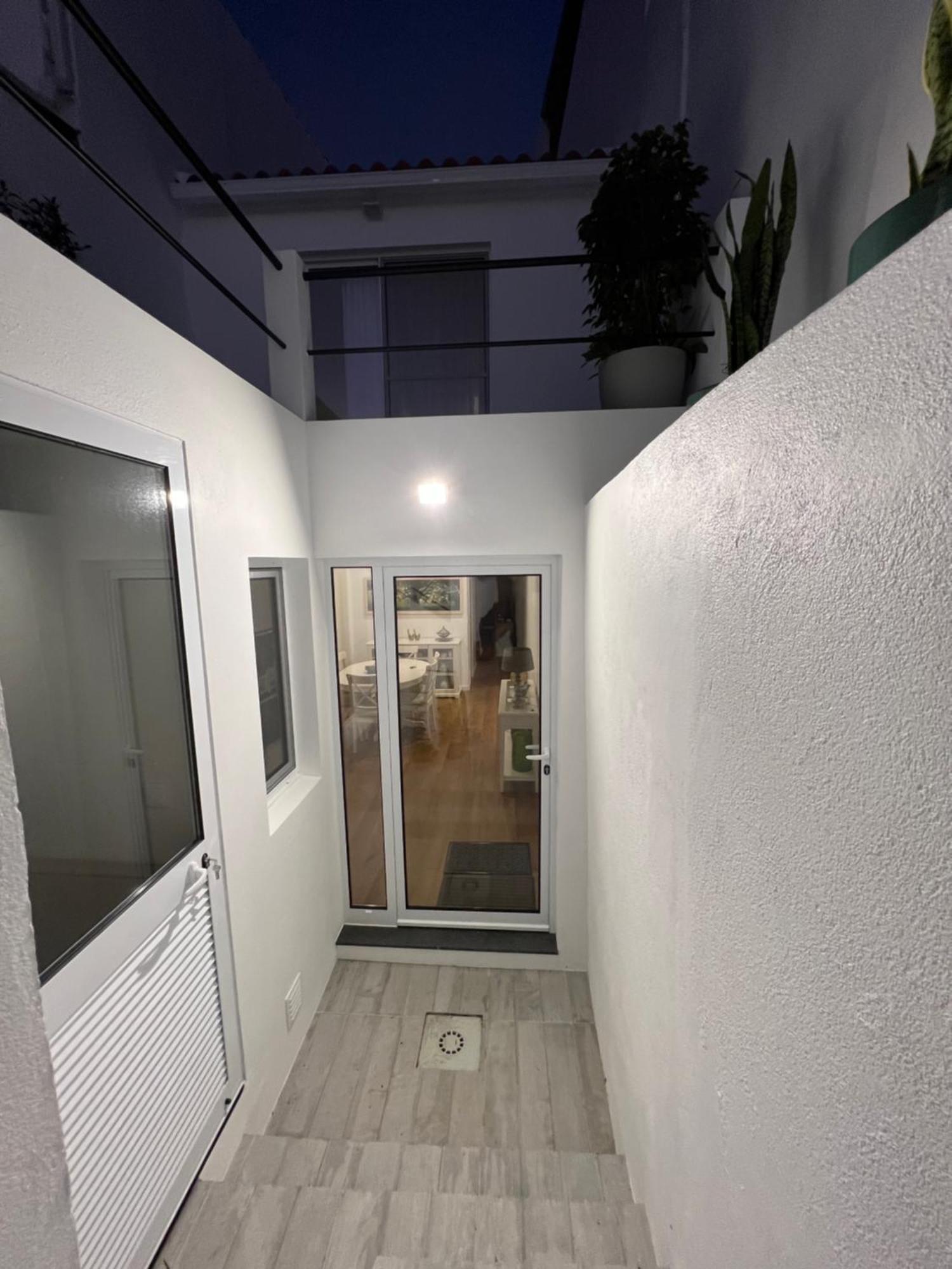 Urban 41 Guest House Ponta Delgada Eksteriør bilde
